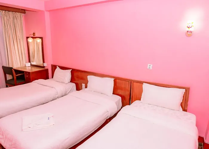 Earth House Hotel