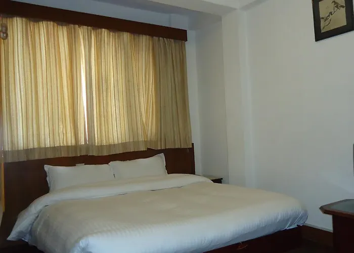 Earth House Hotel